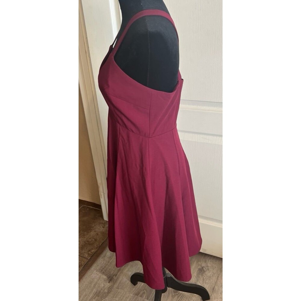 Dress - Picture 2 of 5
